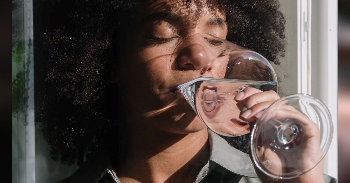 Cegah Dehidrasi dengan Mengecek Urine, Jaga Kesehatan Tubuhmu!