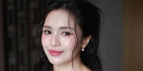 Potret Bebay Tsabina Tampil dengan Korean Makeup Look, Pesona Cantiknya Bak Idol K-Pop